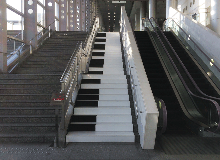 オーバードホールの階段