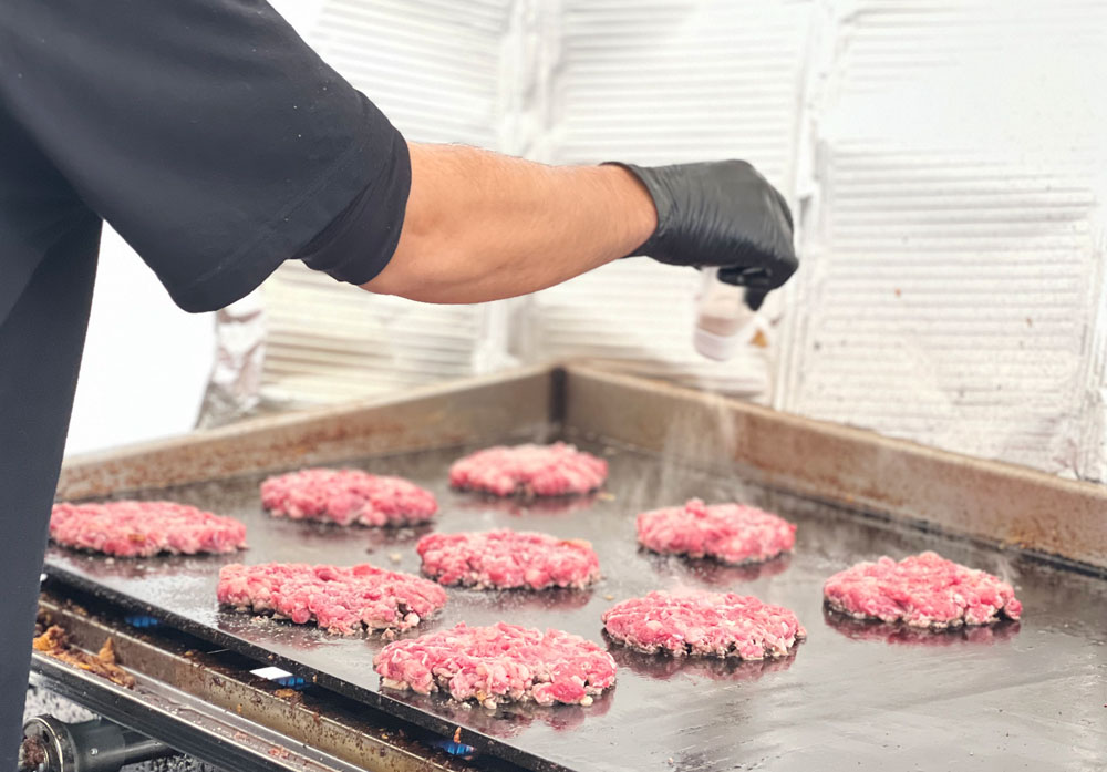射水市海王丸パークで開催される肉料理メインの飲食フェス「ワンミートフェス」の想い