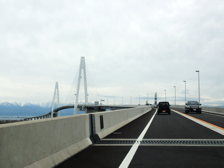 新湊大橋2