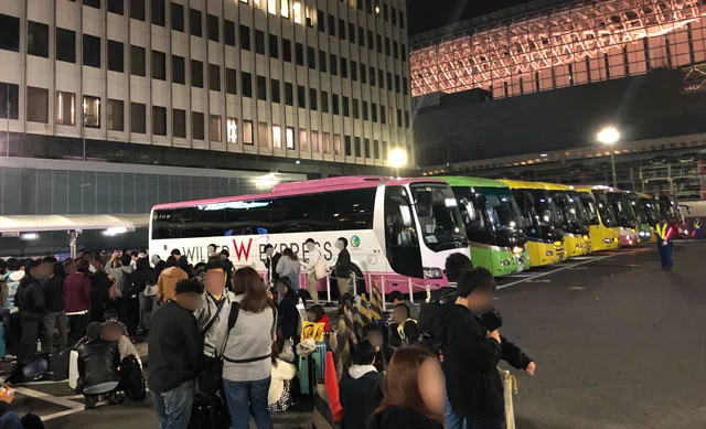 東京 富山 格安夜行バス 体験レビュー 4列シートの乗り場所や乗り心地は 富山暮らし
