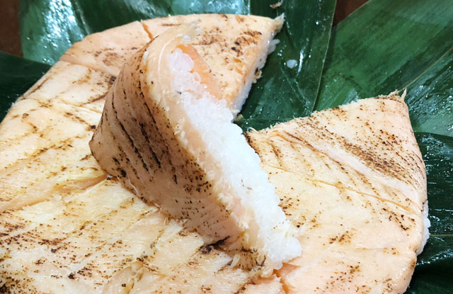 楽天市場、寿司ランキング週間1位の鱒寿司ヒロ助のトロ炙り鱒寿司
