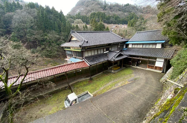 湯谷温泉】ロマンがある！富山県砺波市の秘湯、人生一の衝撃風呂w