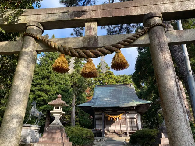 寺家公園 紅葉の名所 公園内の観光スポットを紹介 トンネルは怖い とやま暮らし