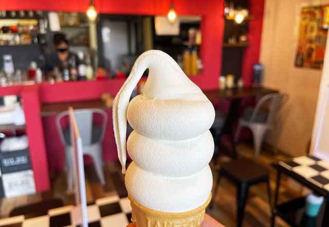 富山市五福のハンバーガーやソフトクリーム、クレープの店「まるくーぷ」のソフトクリーム
