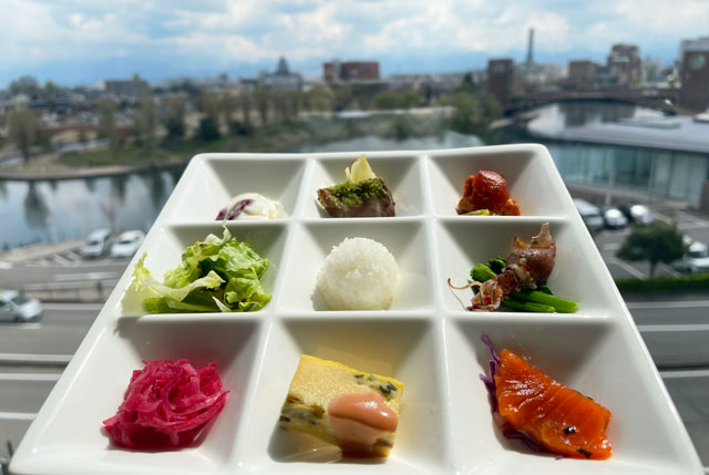 富山県美術館のレストラン「ビビビとジュルリ」の富山の旬の彩り"コンポジション"プレート試食