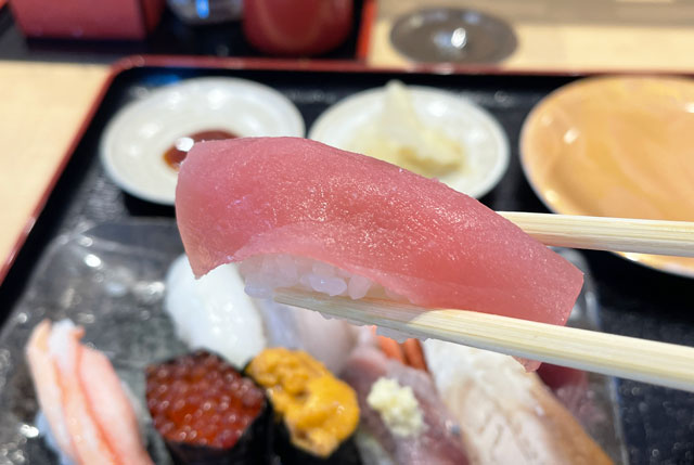 富山県氷見市の回転寿司「氷見すしのや」の寿司ネタ