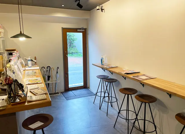 滑川市のお洒落カフェ「hammock cafe Amaca」のエントランス