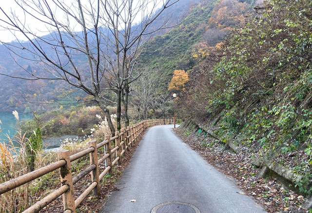 富山県黒部市の日帰り天然温泉とちの湯の道