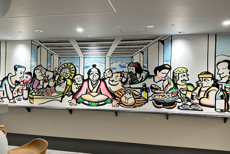 マリエとやま1階フードホールFOO&HOOの壁画「最高の晩餐」